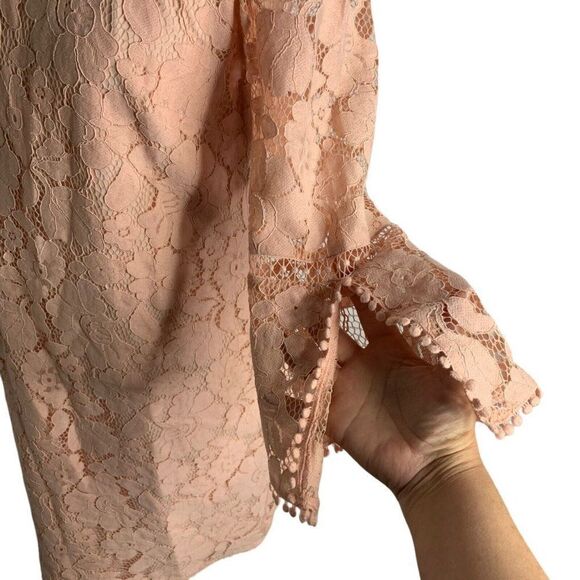 Vince Camuto Floral Lace Mini Dress 4 Pink Bell Sleeves Sheath Round Neck Zipper - Picture 5 of 6